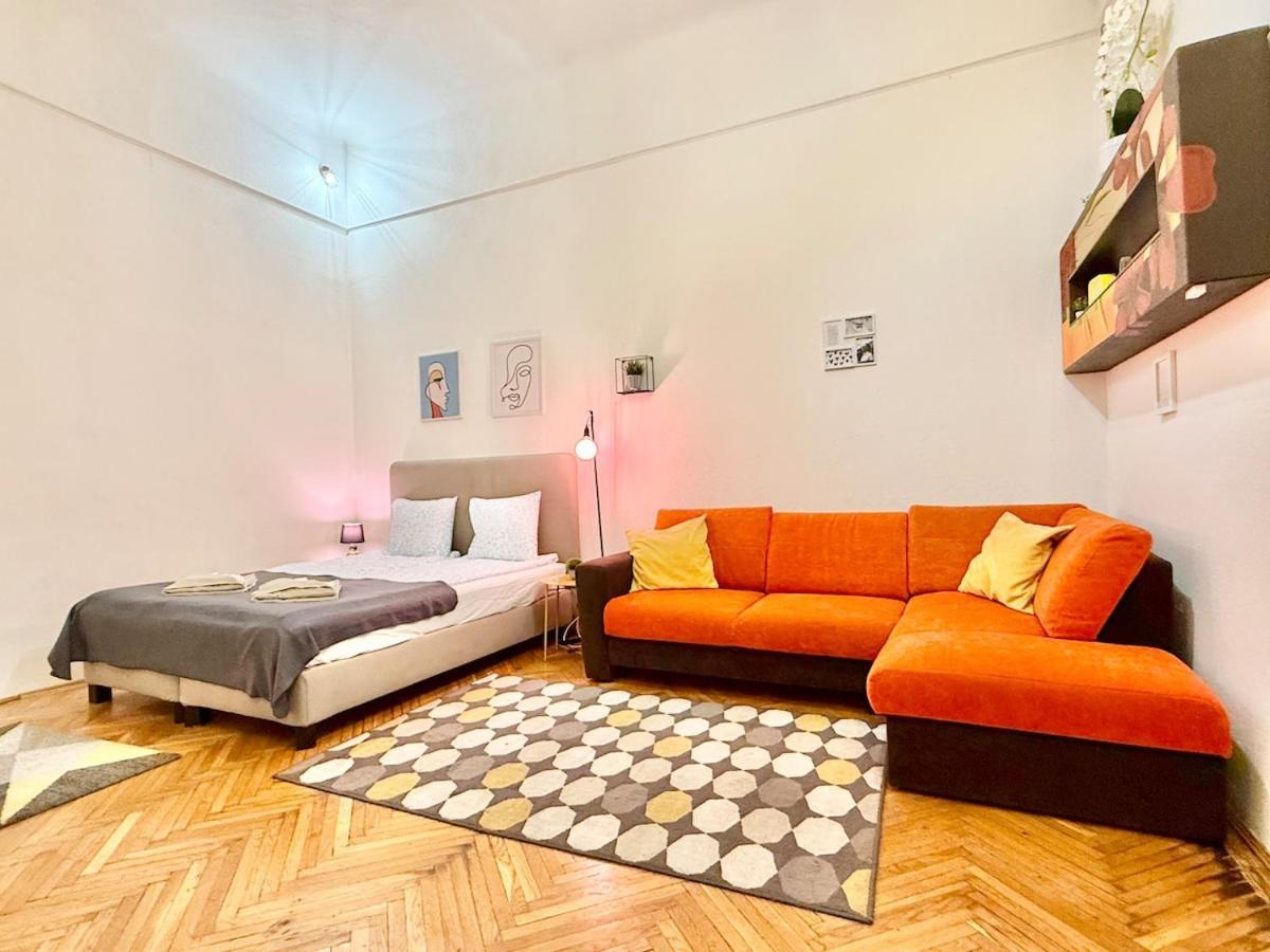 The Poet's Apartmán