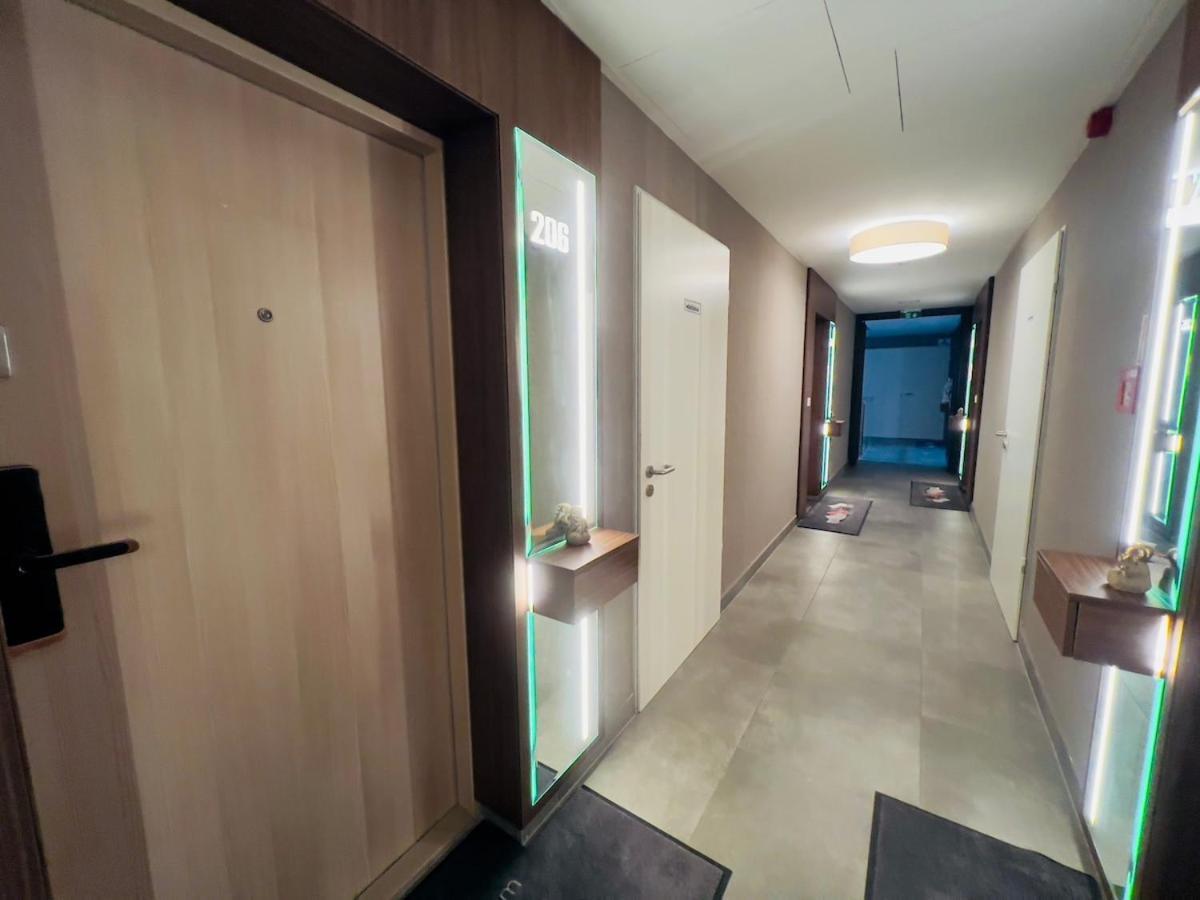 Karzo Lu 204 Free Garage * Budapešť