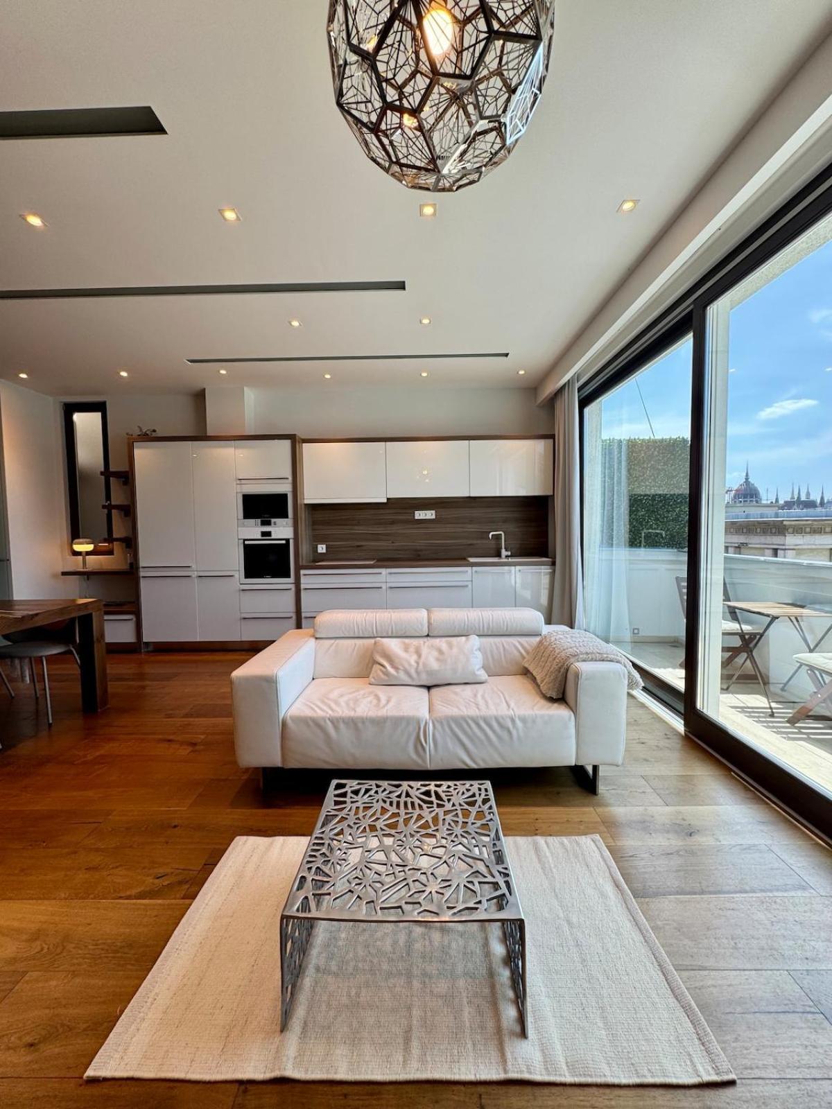 Apartamento Panoramic Views - Luxury Downtown Budapest