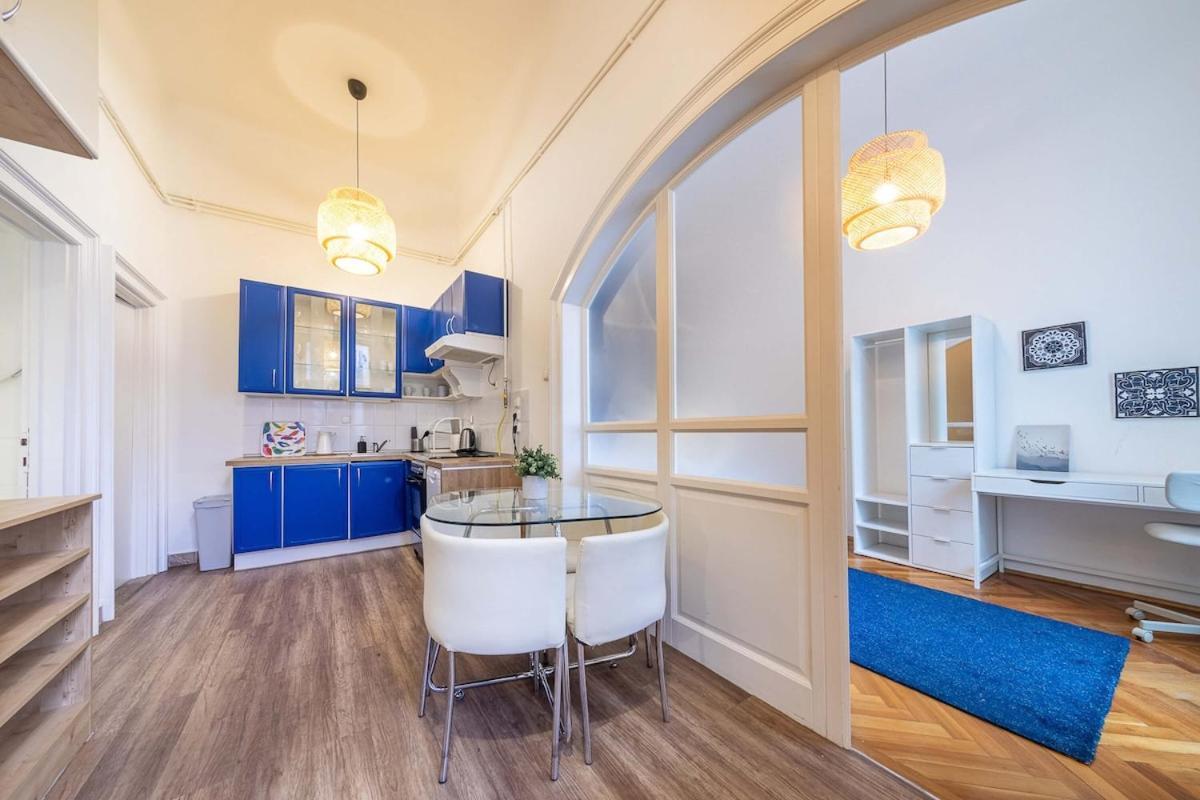 Sassoon - 2-bedroom Elegant Airy At Deak Ter *