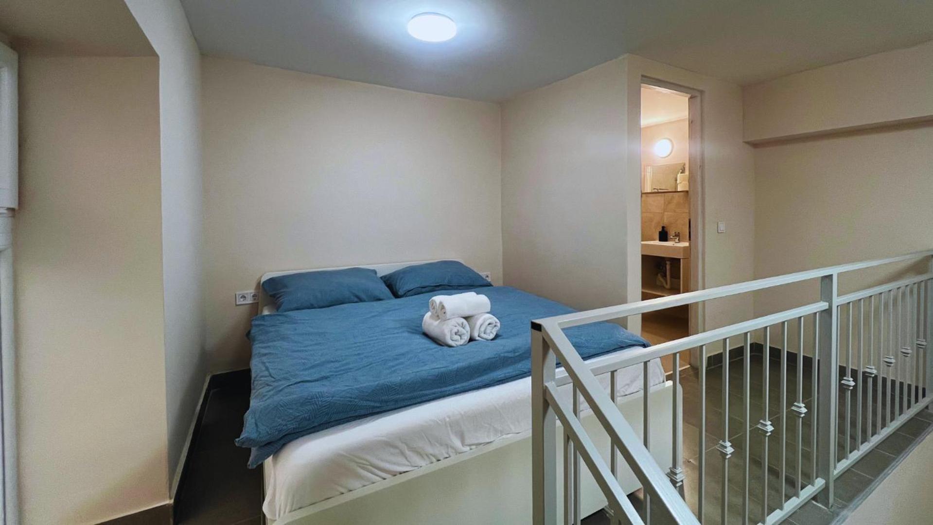 Apartment Iza-szondi Homes