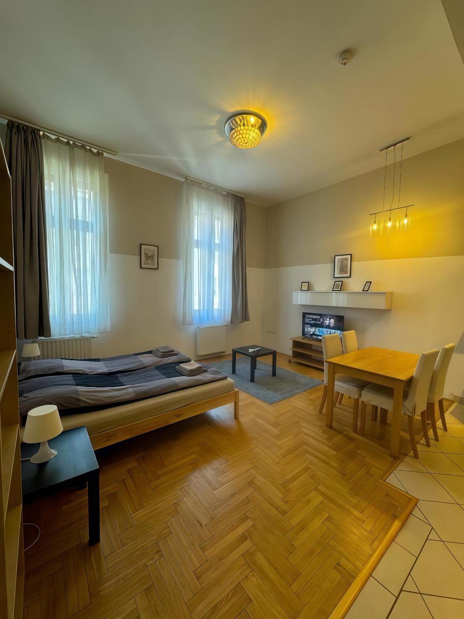 Apartment Midtown - Easy Check-in&parking