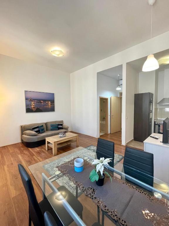 Apartment Midtown - Easy Check-in&parking *