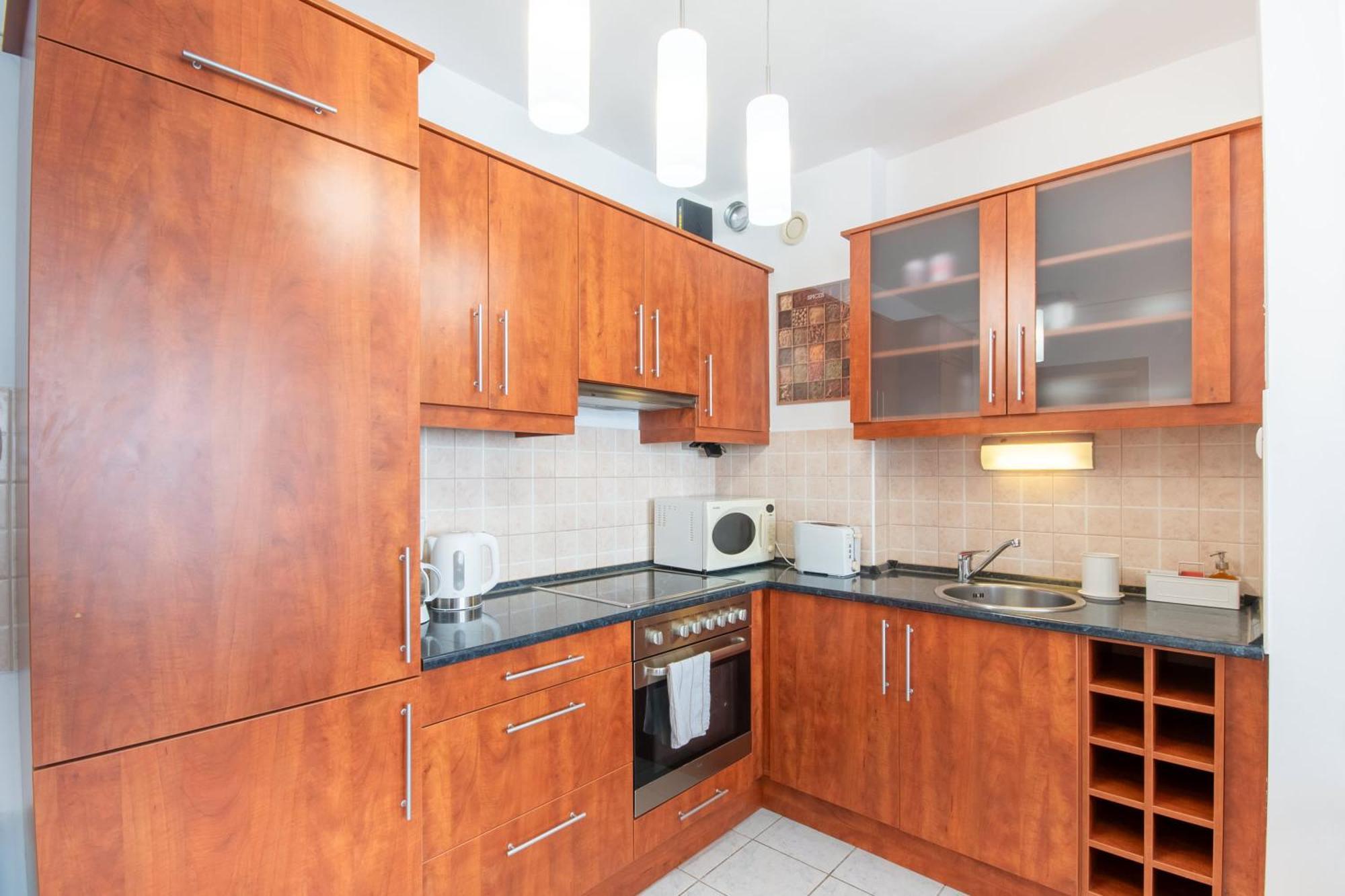 - Free Parking - Sunny - Spacious Budapest