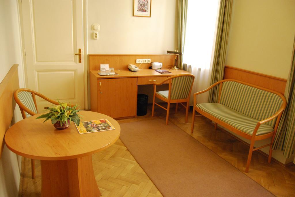 Peregrinus Hotel Hotel