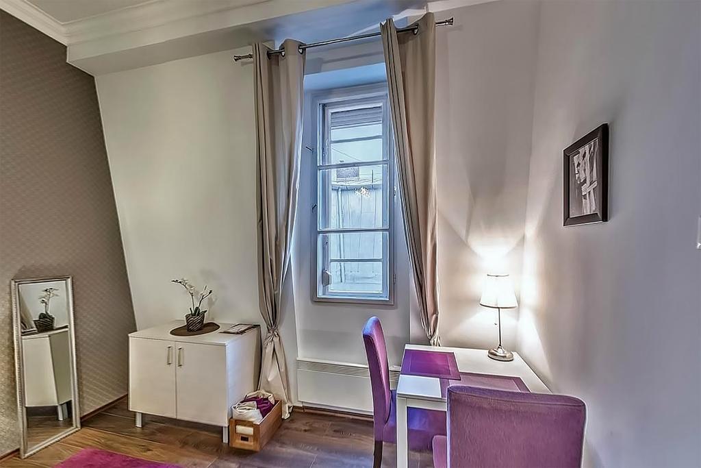 Apartment Elizabeth Square Residences