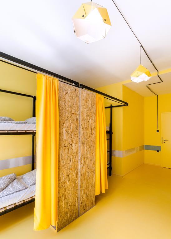 Essential Hostel