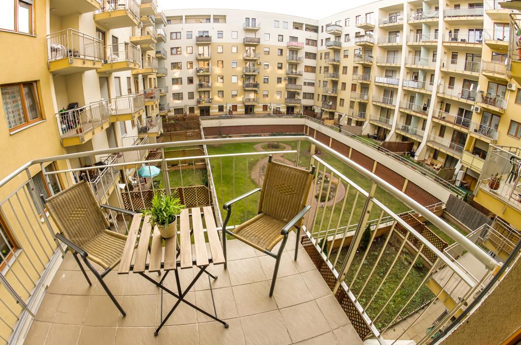 Dnd, Kun Apartments, Keleti Railway Station Apartahotel 3*