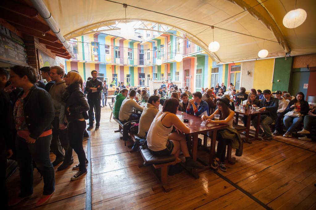 Casa De La Musica Hostel