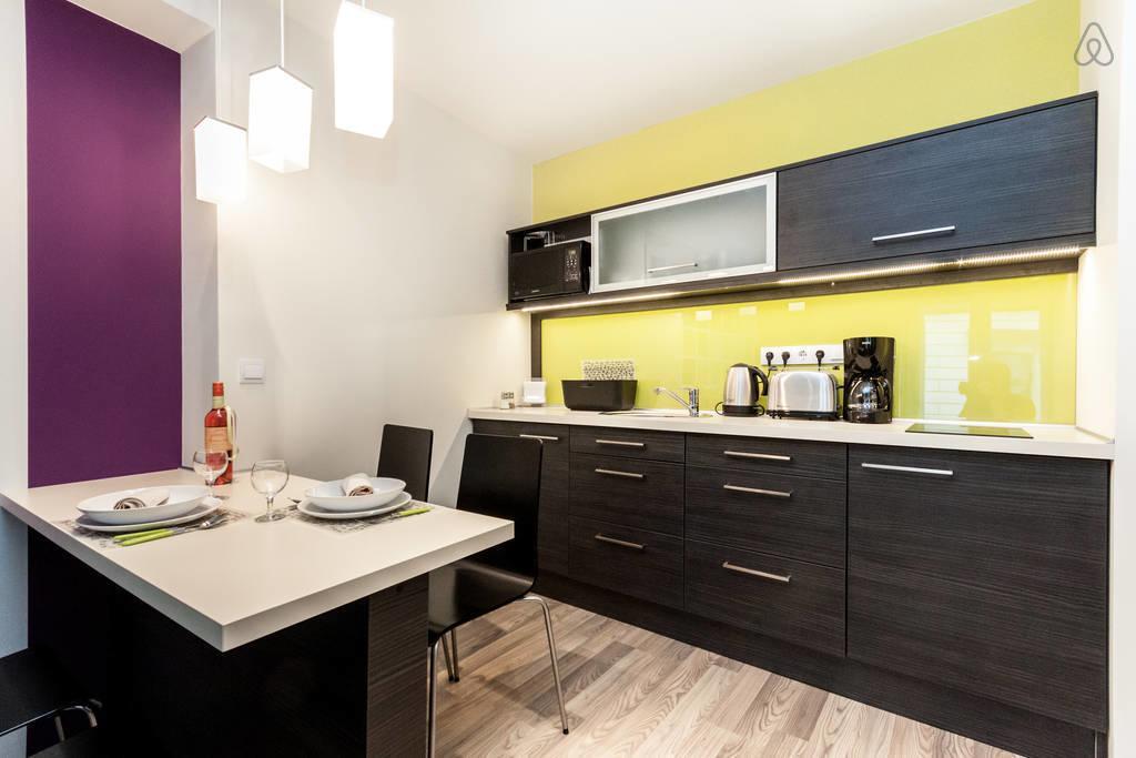 Centerstudio With Balcony In Downtown * Budapest