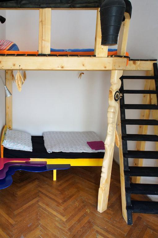 Minoo House Ostello *