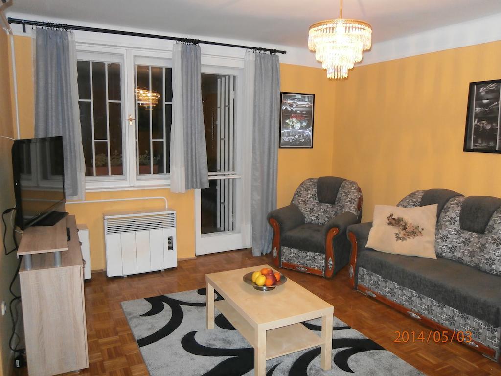 Highland Apartment *