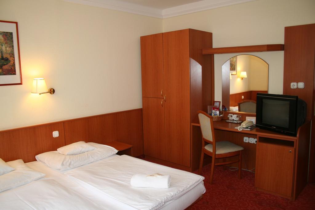 Korona Panzio Budapest
