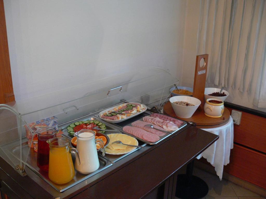 Hotell Hid 3*