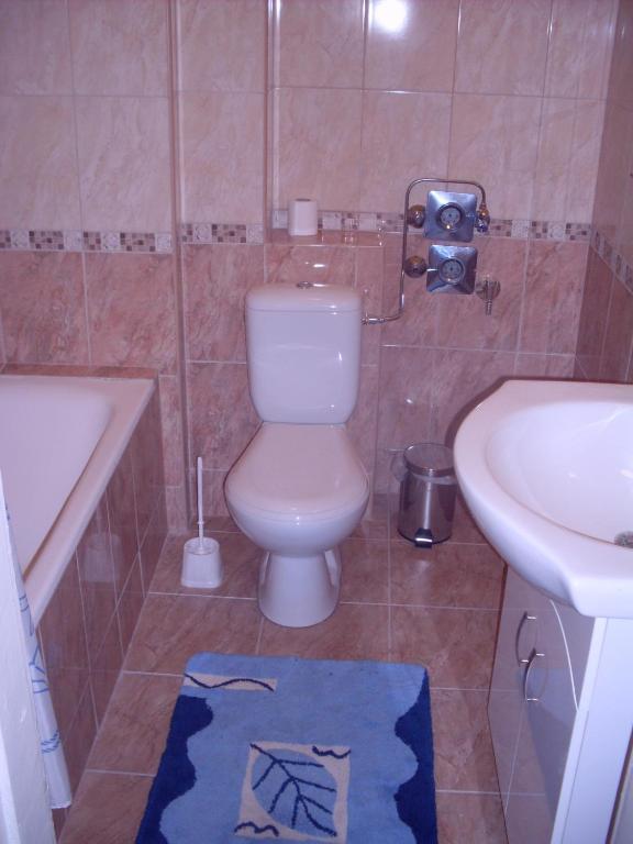 Károly Budapest