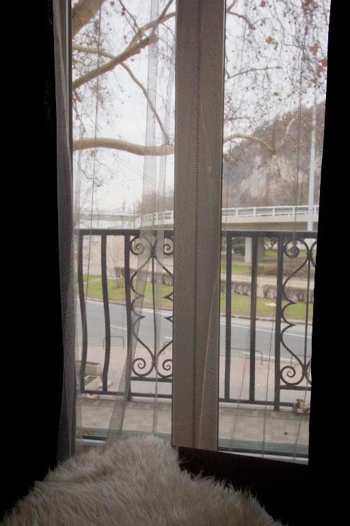 Elisabeth Bridge Apartmans *