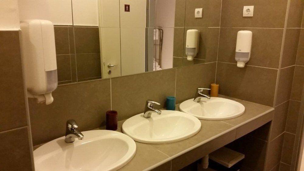 One Hostal