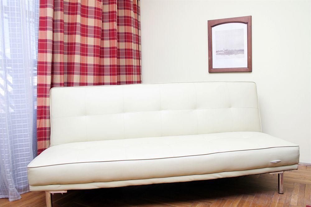 Professor'S Guest House *