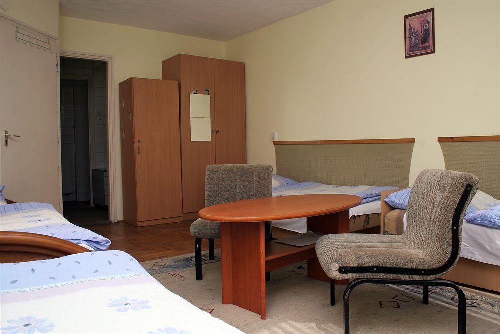 Professor'S Guest House Apartman *