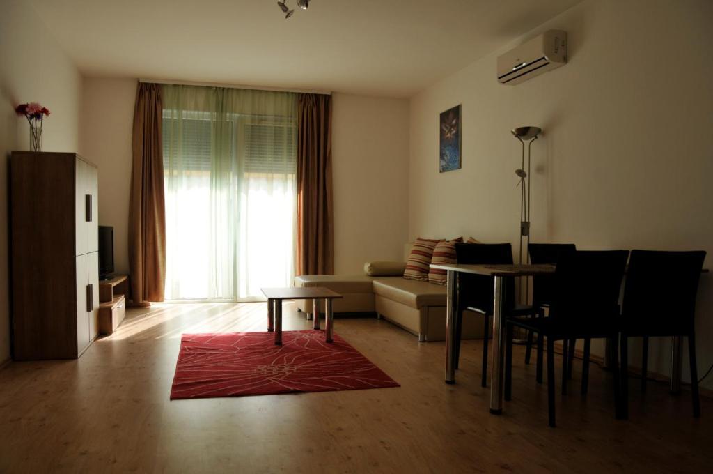 Anita Apartman Hotel *