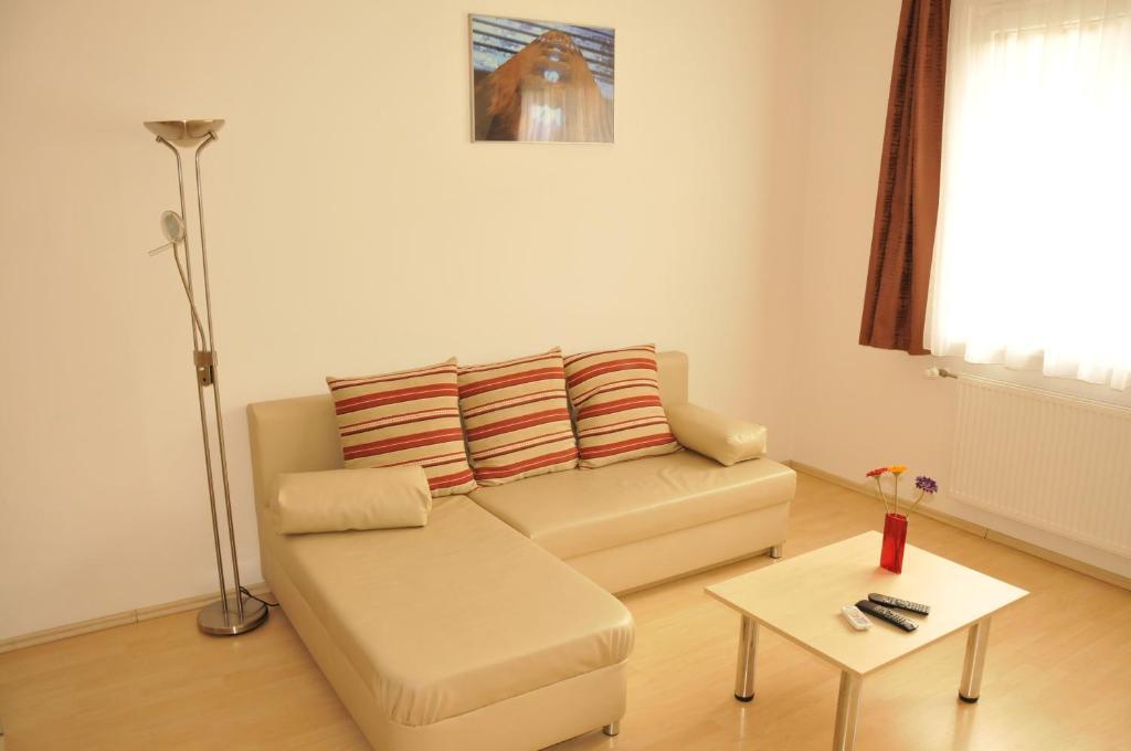 Anita Apartman