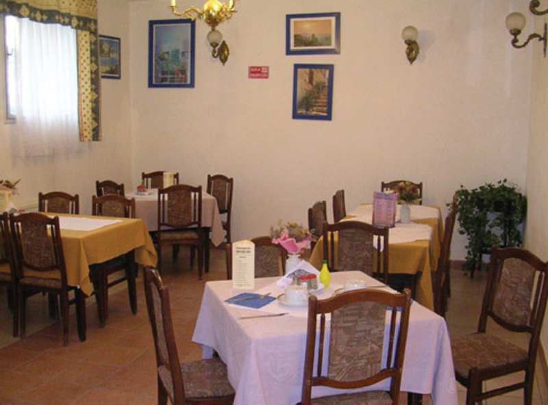 Attila Y Restaurante Budapest
