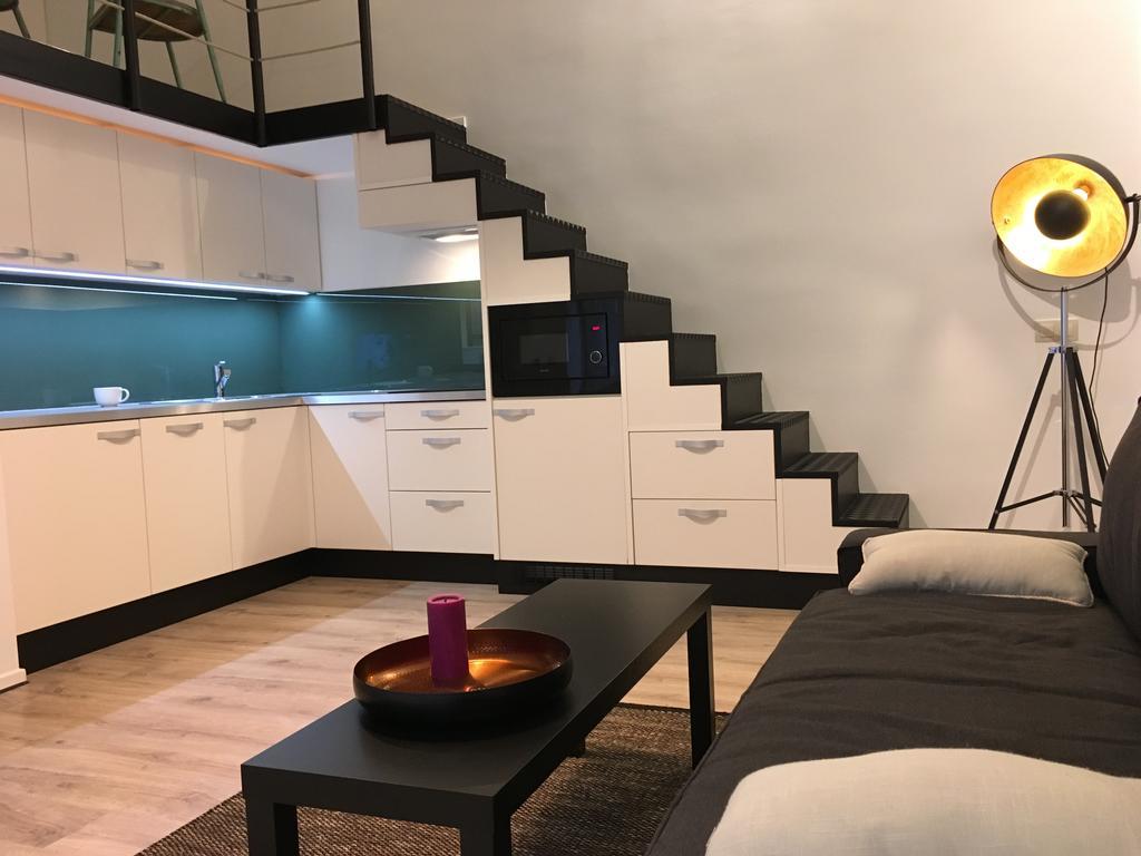 Standard By Hi5 - Teréz 35 Budapest