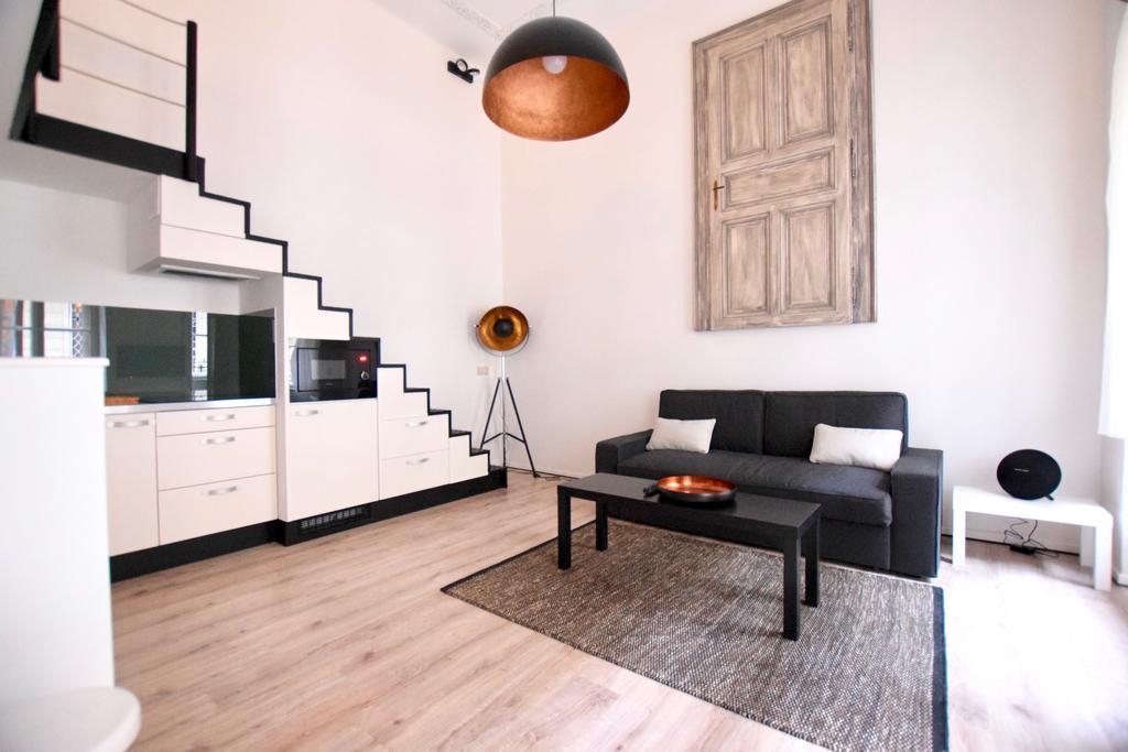Apartment Standard By Hi5 - Terez 35 *