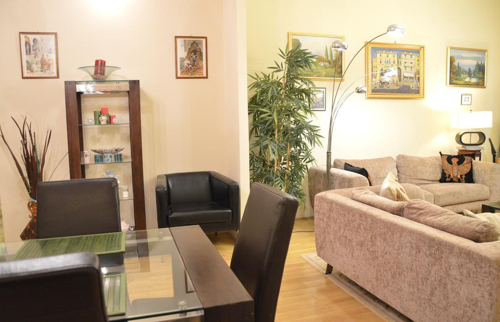 Classic Flat At Basilica
