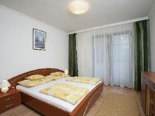 Astra Apartment *