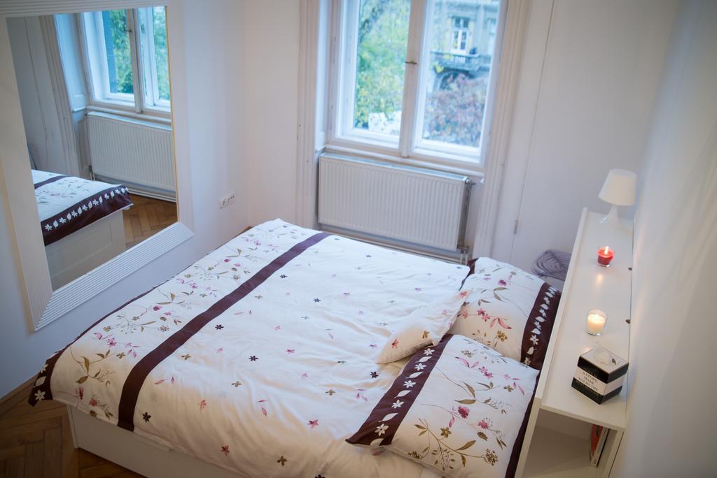 Jokai Ter Apartman *
