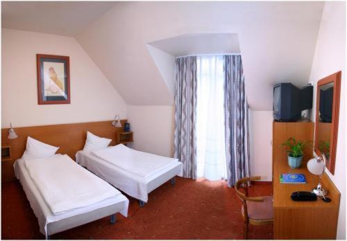 Luna Hotel
