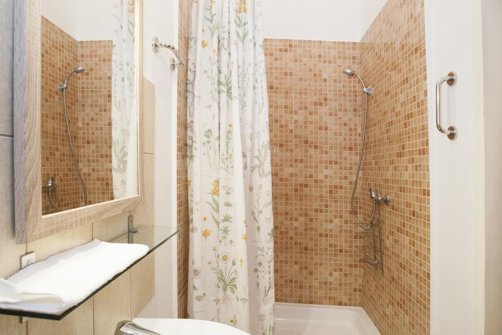 Apartment Carolyn Apartman In The Old City Budapest