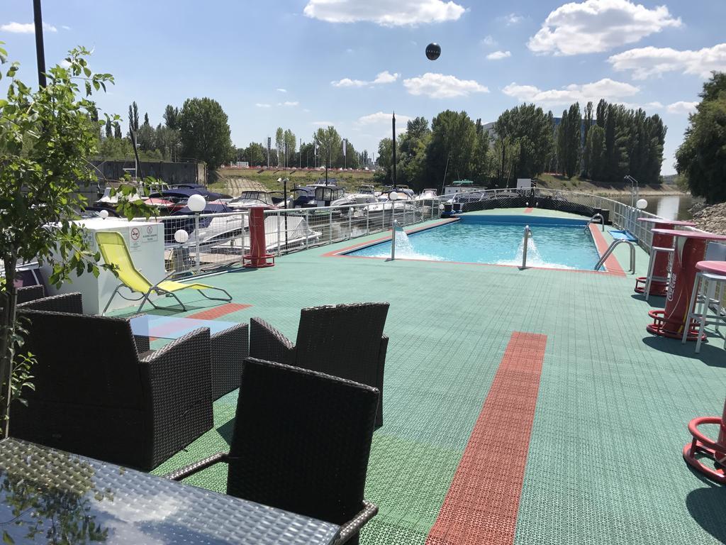 Carpe Diem Hotel en barco *