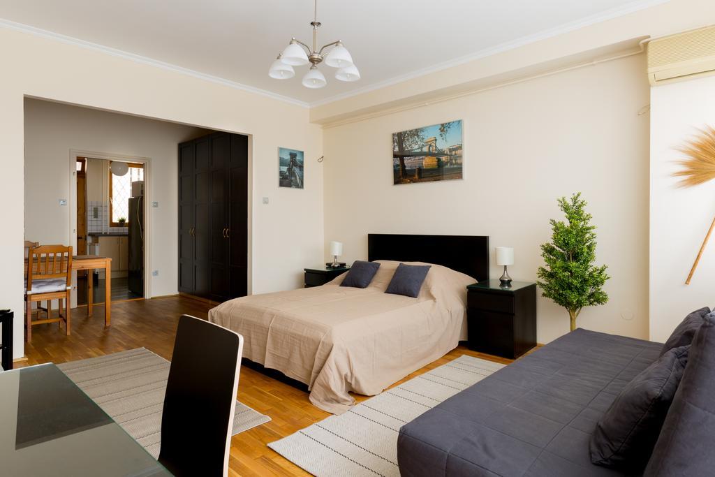 Apartment East Station - Baross 1 & 2