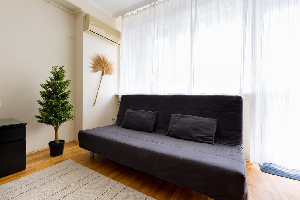East Station - Baross 1 & 2 Apartment *