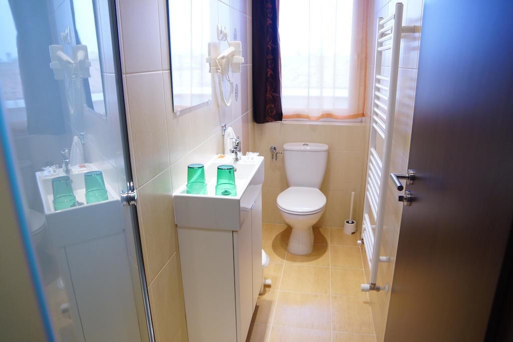 Garay Terrace Hotel 3*