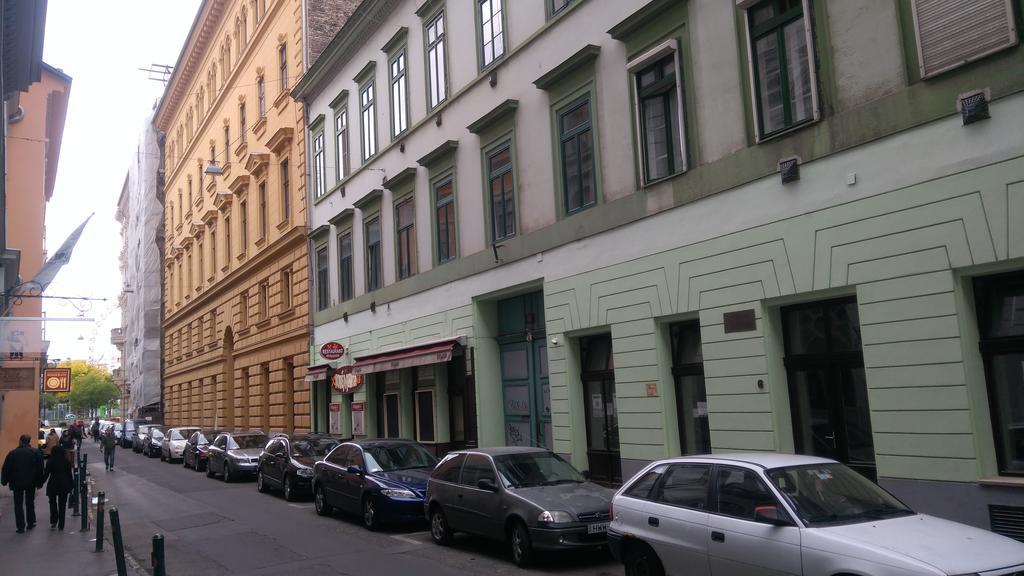 Maximum Downtown - Minimal Feeling Apartment Budapest