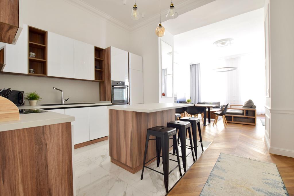 Luxury By Hi5 - Bazilika Apartman *