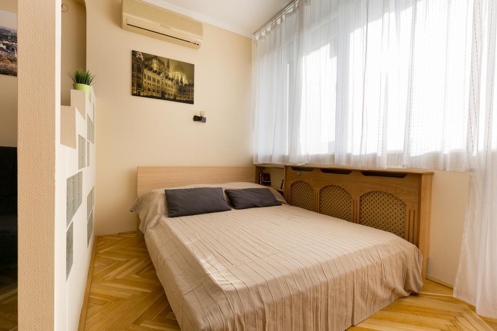 East Station - Baross 1 & 2 Apartment Budapest