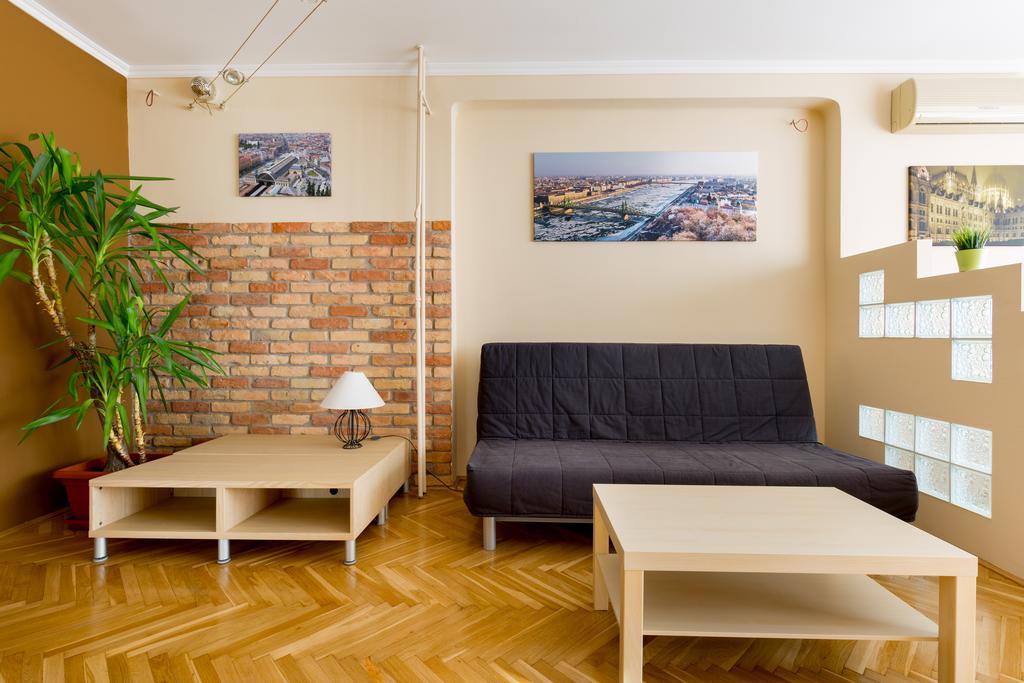 East Station - Baross 1 & 2 Apartment Budapest
