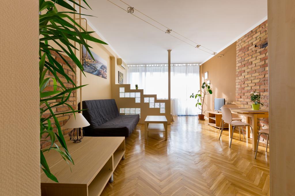 Apartment East Station - Baross 1 & 2 *