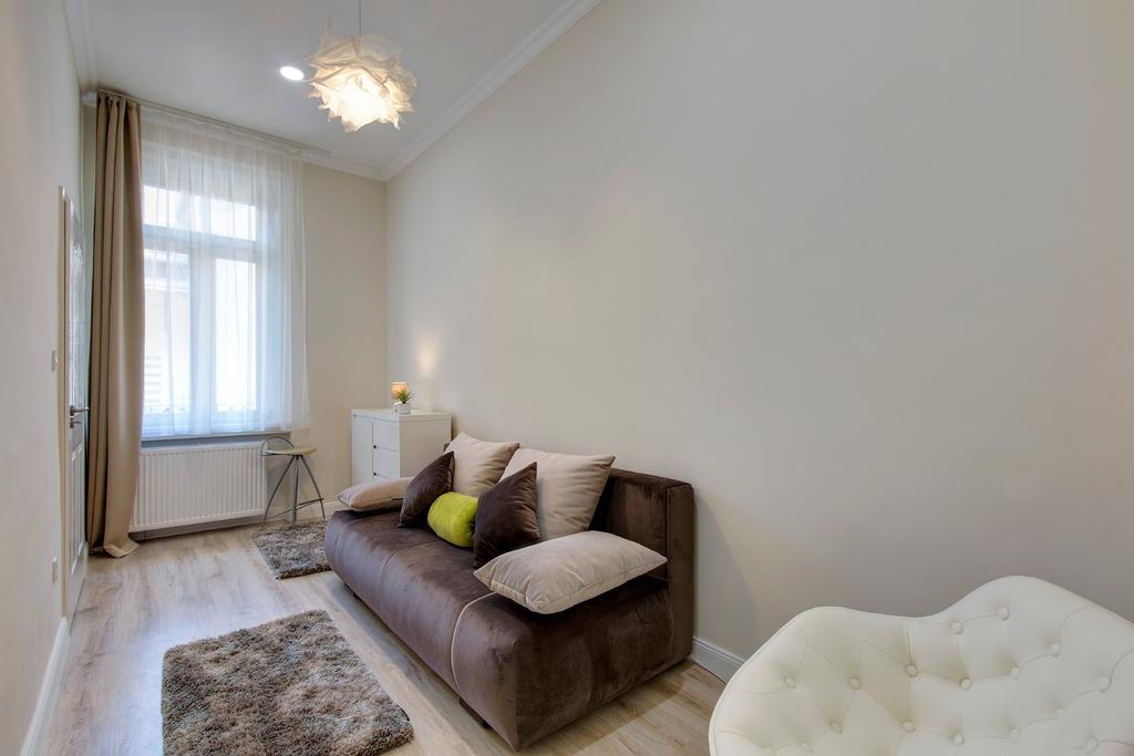 Apartment Your Near Parliament *