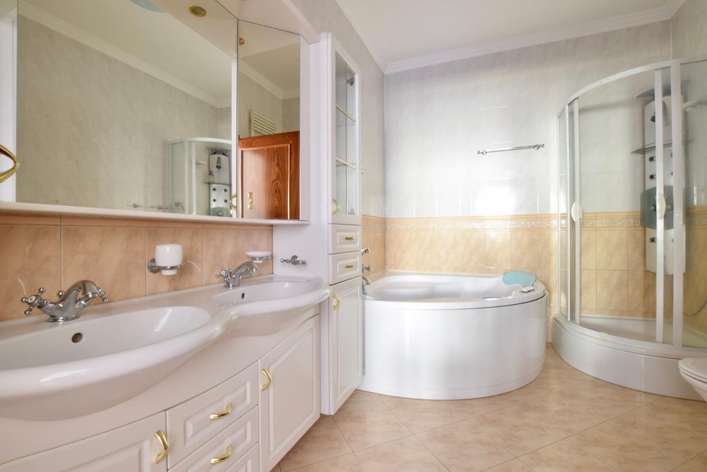 Apartament Standerd By Hi5 - Lovag Family