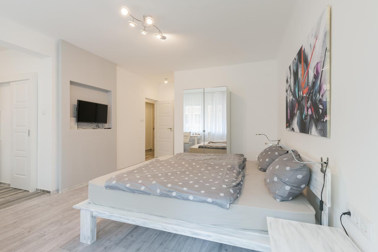 Casa Tua3 Apartamento *