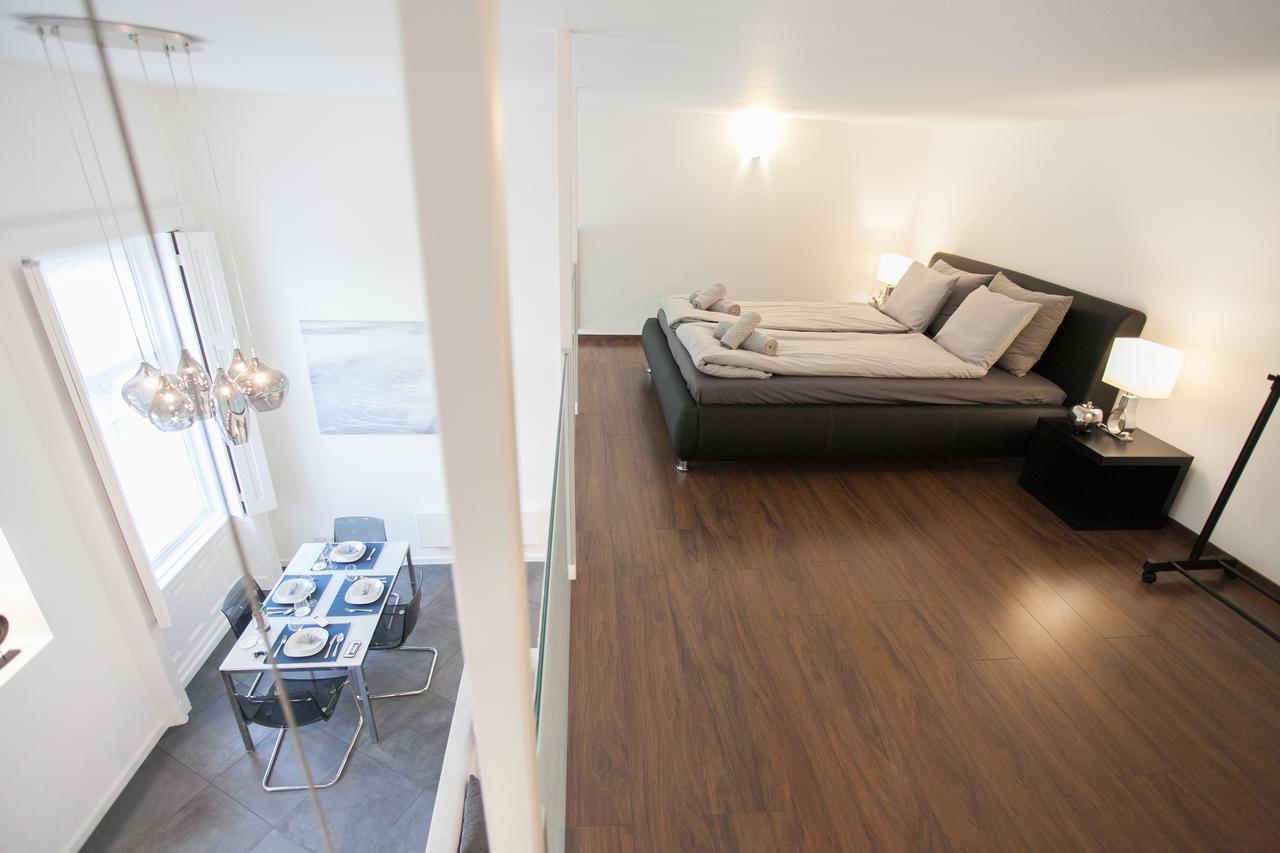 Apartment Stylish Loft With Balcony