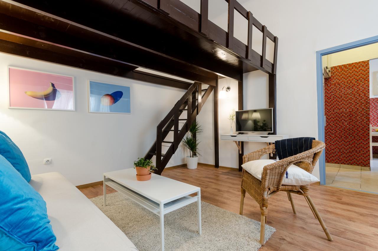 Mango Central Apartments *