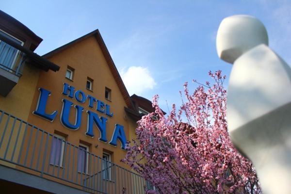 Hotel Luna 3*