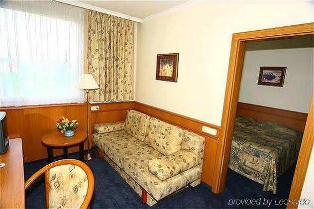 Hotell Ibis Styles Citywest Budapest