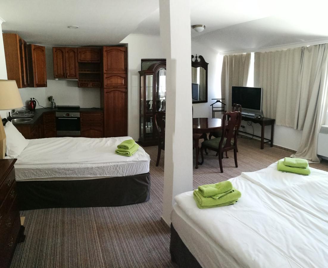 Apartahotel Opera Loft And 3*